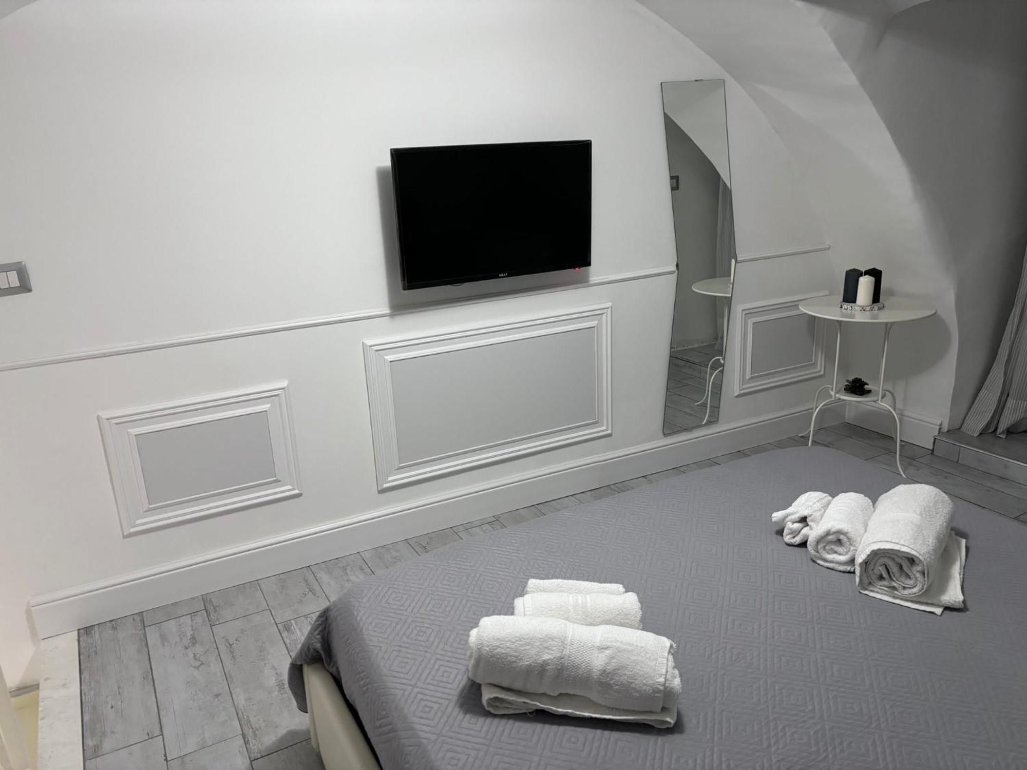 La Casa Di Zia Raf Apartment Naples Luaran gambar